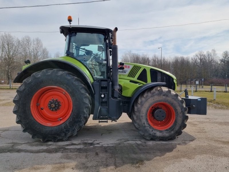 Traktor des Typs CLAAS Axion 950 CMatic GPS. Auto Steering klar. Frontlift. Foraksel og kabine affjedring. Luftbremser. Hitch krog., Gebrauchtmaschine in Kolding (Bild 1)