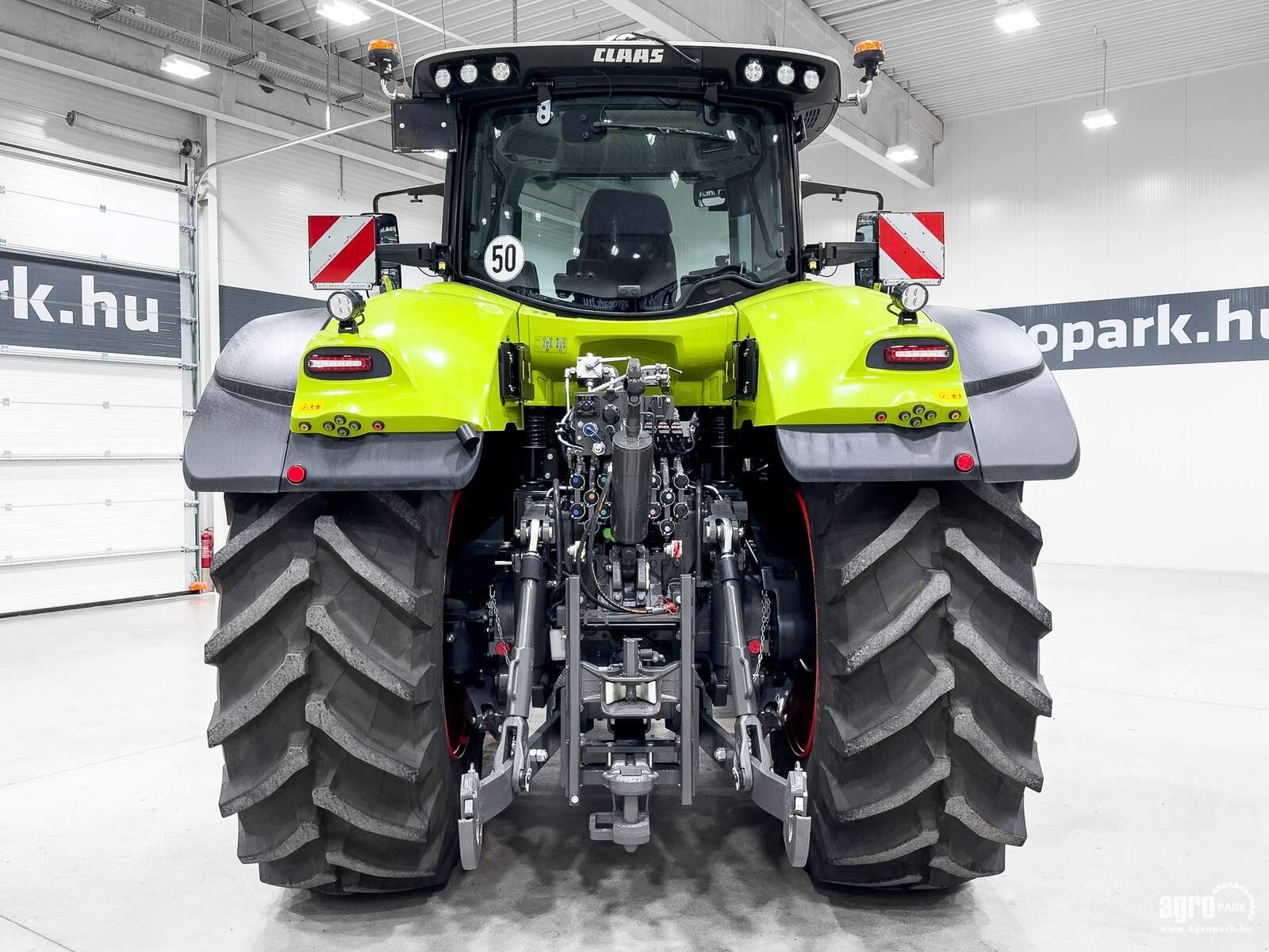 Traktor des Typs CLAAS Axion 950, Gebrauchtmaschine in Csengele (Bild 5)