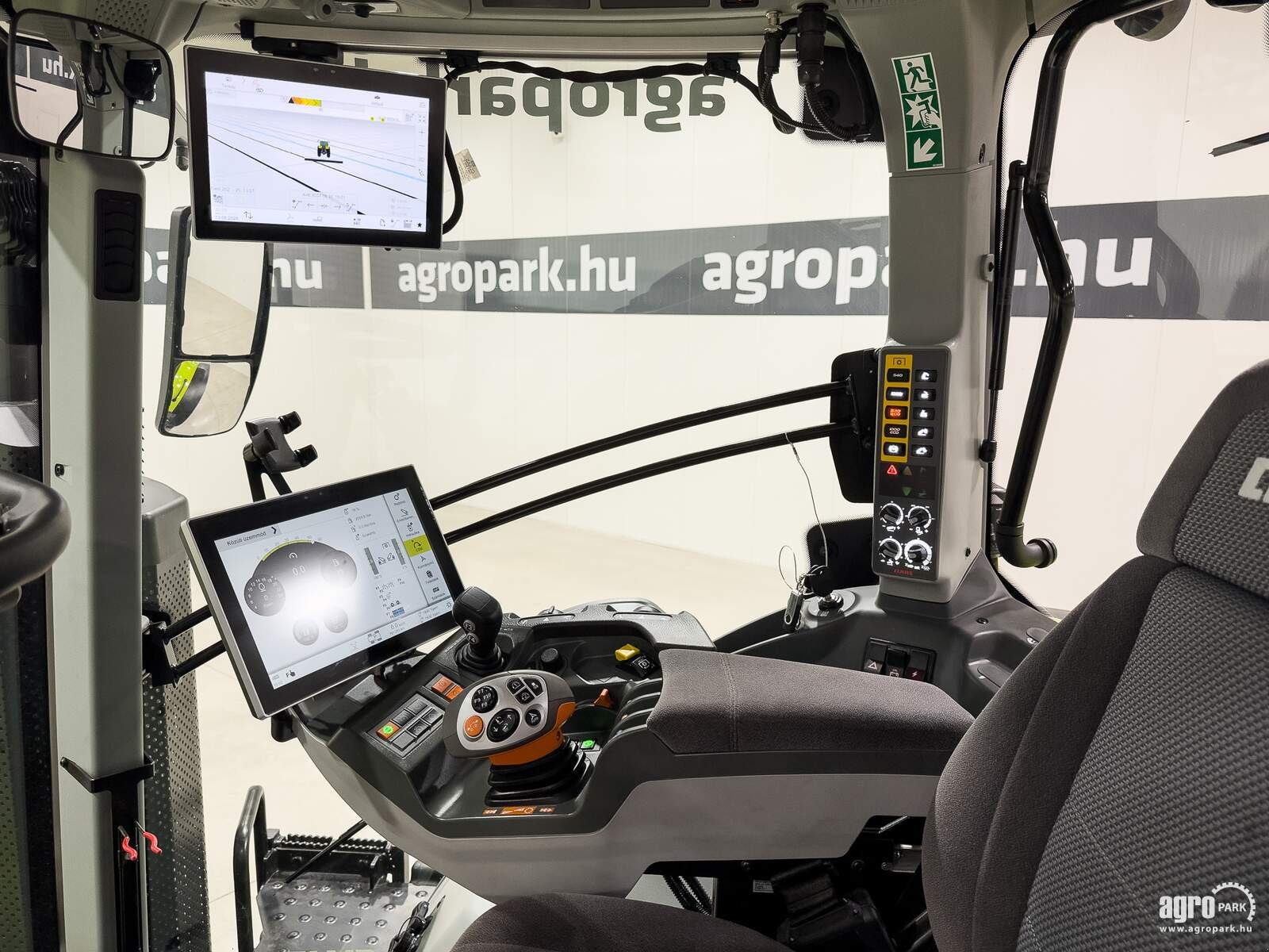 Traktor des Typs CLAAS Axion 950, Gebrauchtmaschine in Csengele (Bild 12)