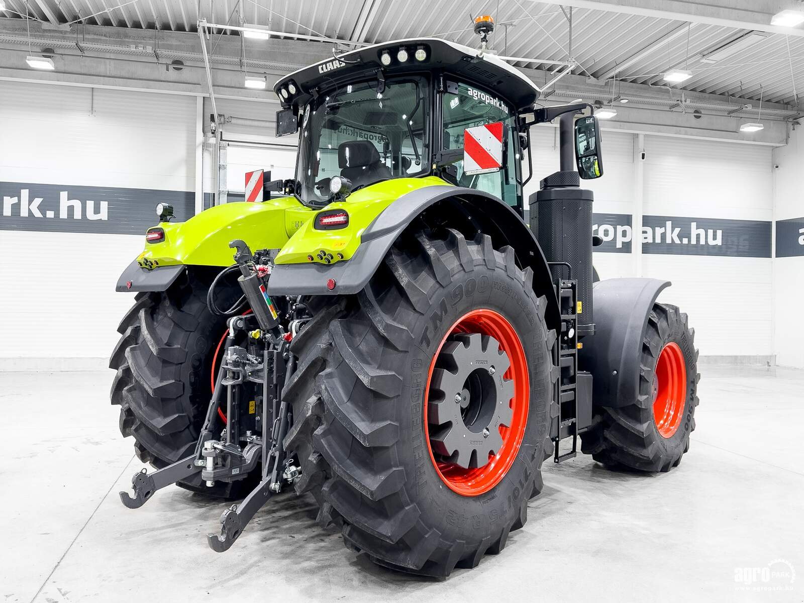 Traktor типа CLAAS Axion 950, Gebrauchtmaschine в Csengele (Фотография 3)