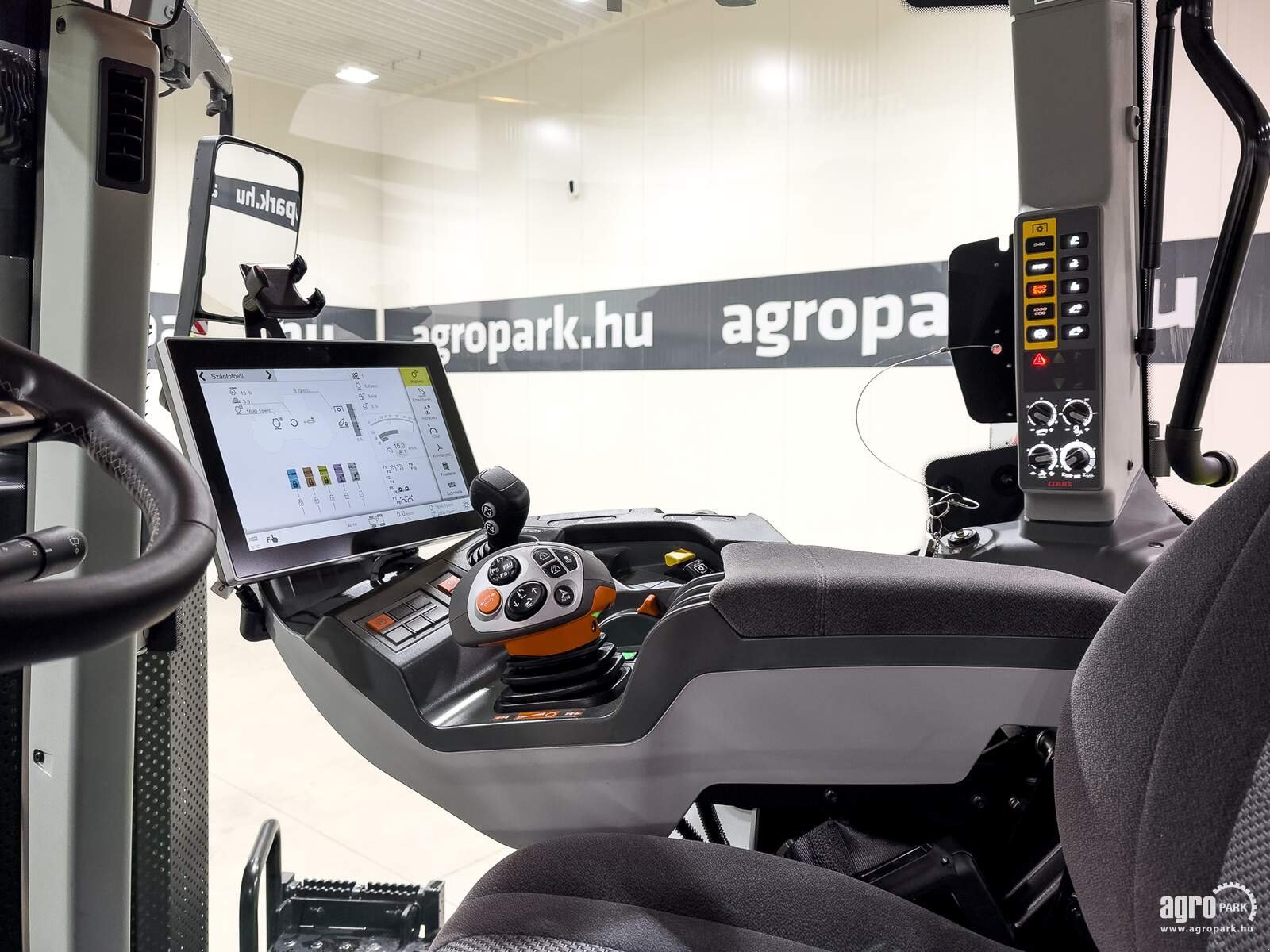 Traktor типа CLAAS Axion 950, Gebrauchtmaschine в Csengele (Фотография 12)