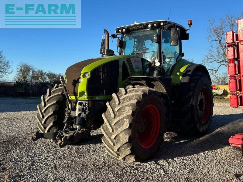 Traktor des Typs CLAAS AXION 950, Gebrauchtmaschine in SLEAFORD (Bild 1)