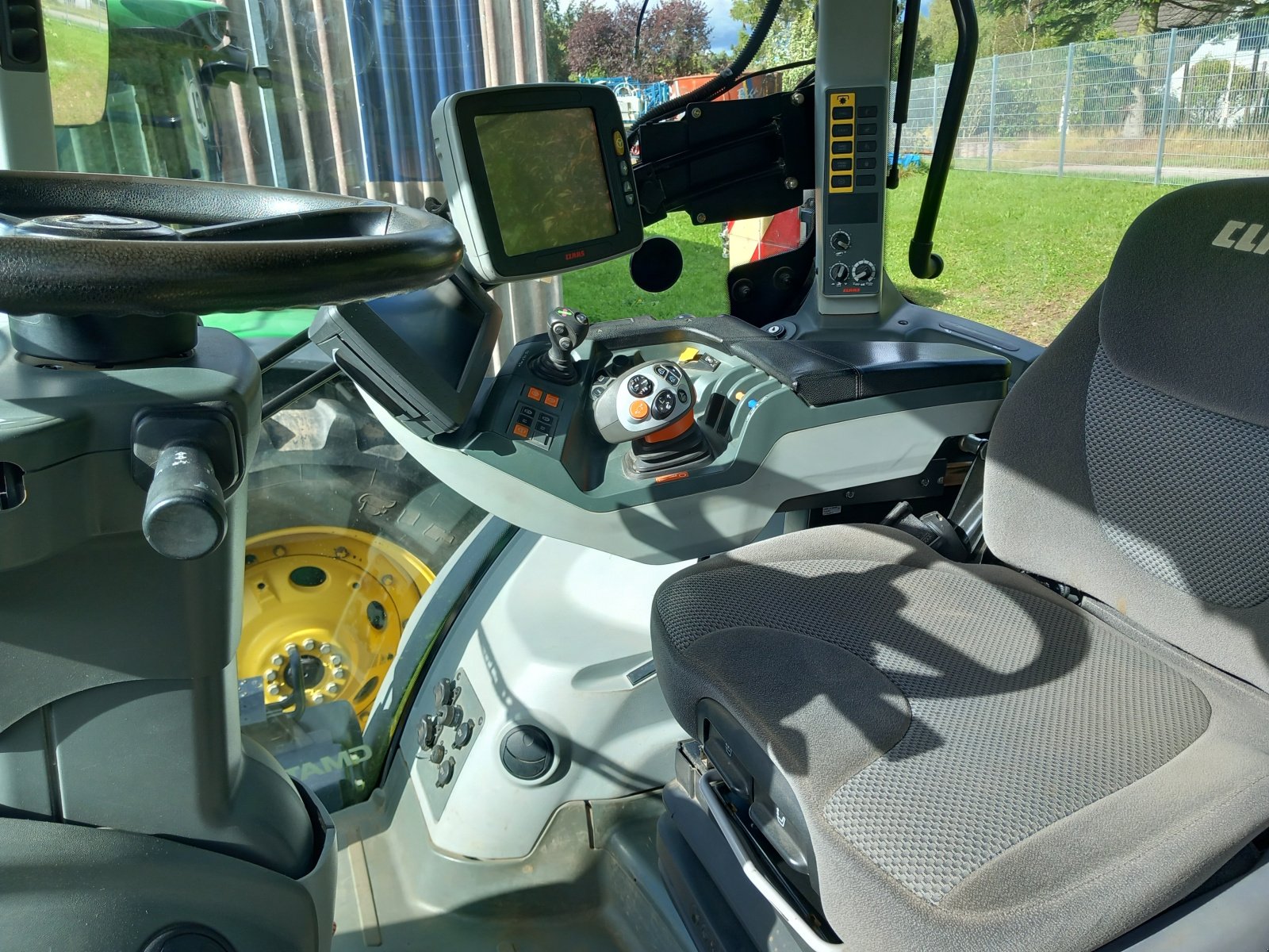 Traktor du type CLAAS Axion 950, Gebrauchtmaschine en Eckernförde (Photo 10)