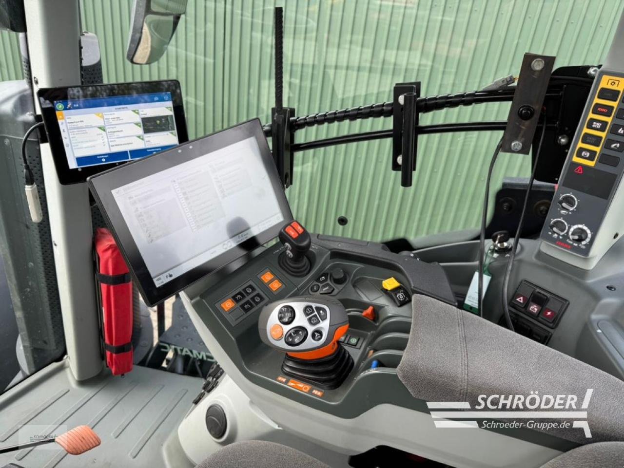 Traktor del tipo CLAAS AXION 960 CMATIC + MAXICARE +  RTK, Gebrauchtmaschine In Wildeshausen (Immagine 22)