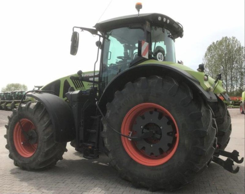 Traktor van het type CLAAS AXION 960 stage V, Gebrauchtmaschine in Landsberg (Foto 6)