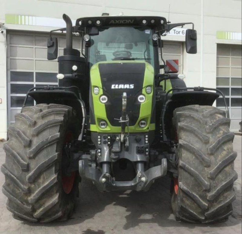 Traktor van het type CLAAS AXION 960 stage V, Gebrauchtmaschine in Landsberg (Foto 2)