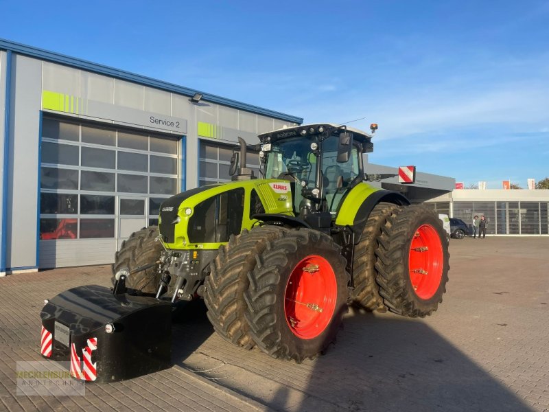 Traktor of the type CLAAS Axion 960 **Vorführer**, Gebrauchtmaschine in Mühlengeez