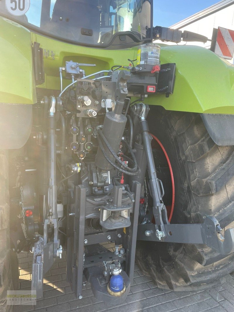 Traktor typu CLAAS Axion 960 **Vorführer**, Gebrauchtmaschine w Mühlengeez (Zdjęcie 4)