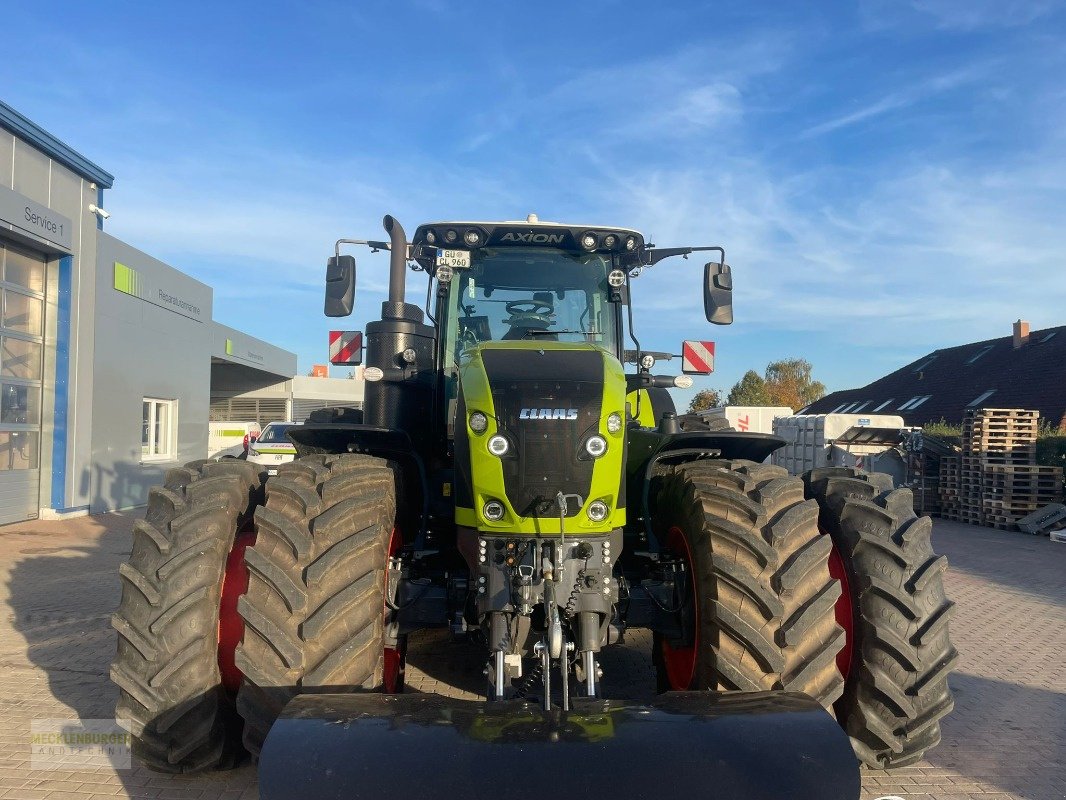 Traktor Türe ait CLAAS Axion 960 **Vorführer**, Gebrauchtmaschine içinde Mühlengeez (resim 8)