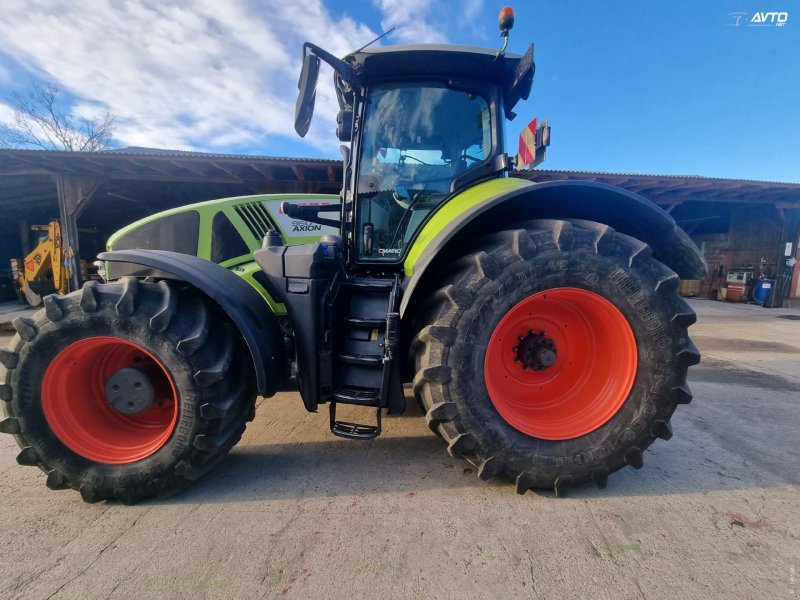 Traktor of the type CLAAS Axion 960, Gebrauchtmaschine in Naklo (Picture 1)