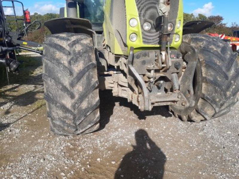 Traktor des Typs CLAAS AXION810CIS, Gebrauchtmaschine in VELAINES (Bild 10)