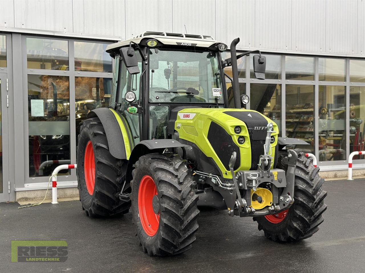 Traktor типа CLAAS AXOS 240 Advanced FHZ, Neumaschine в Homberg/Ohm - Maulbach (Фотография 16)