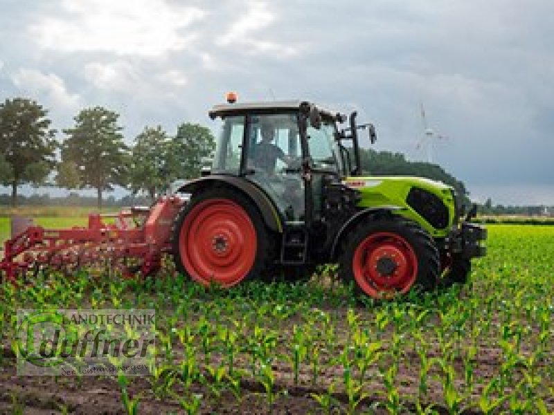 Traktor of the type CLAAS Axos 240 Advanced, Neumaschine in Hohentengen (Picture 1)