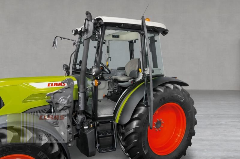 Traktor от тип CLAAS AXOS 240 ADVANCED, Neumaschine в Freystadt (Снимка 9)