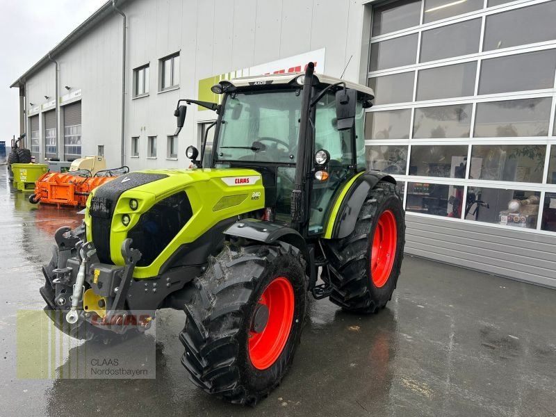 Traktor of the type CLAAS AXOS 240 ADVANCED, Neumaschine in Hollfeld (Picture 1)