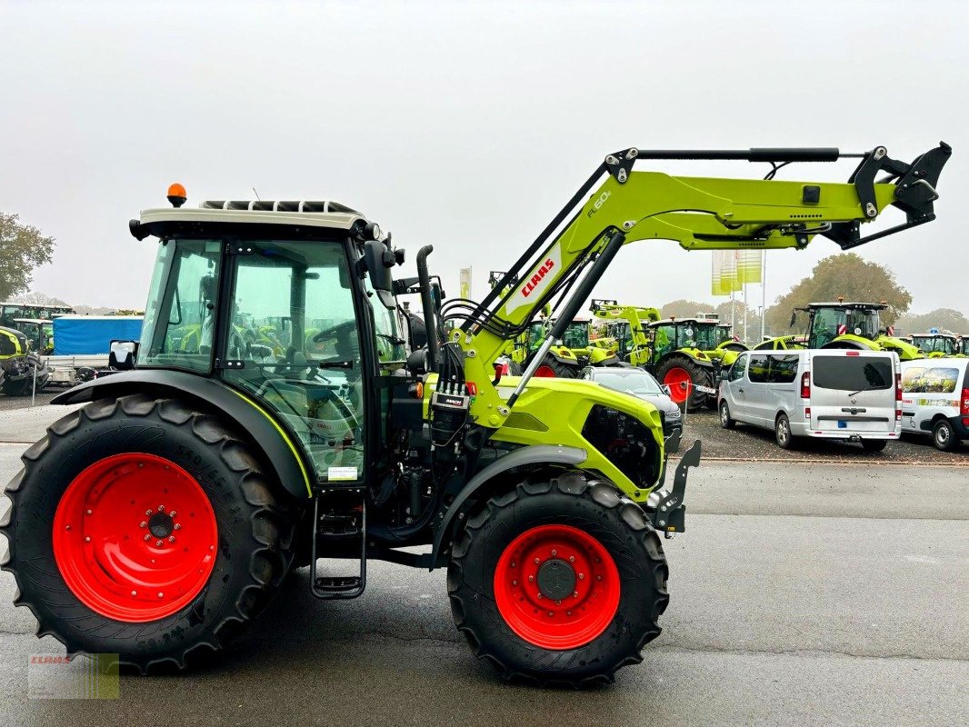 Traktor типа CLAAS AXOS 240, Frontlader FL 60 E nur 42 h !, Gebrauchtmaschine в Molbergen (Фотография 5)