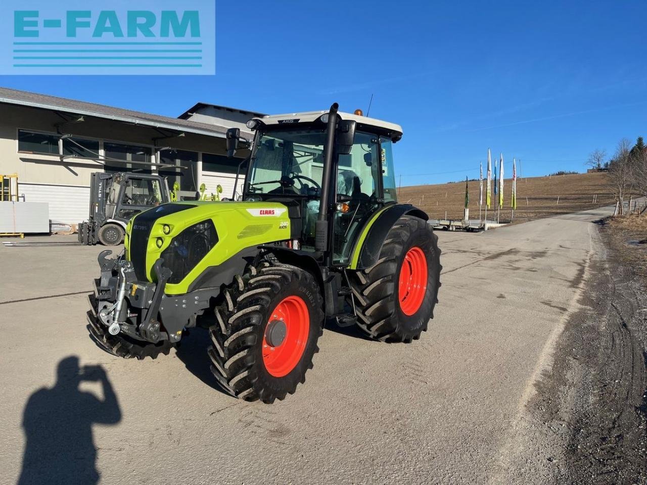 Traktor du type CLAAS axos 240, Gebrauchtmaschine en MÜHLEN (Photo 1)