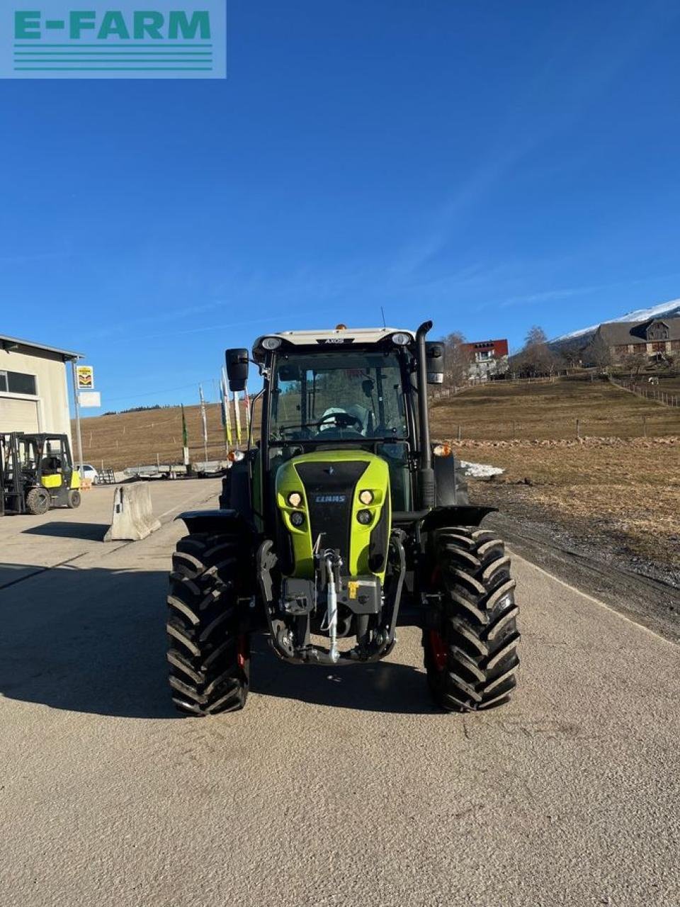 Traktor от тип CLAAS axos 240, Gebrauchtmaschine в MÜHLEN (Снимка 2)