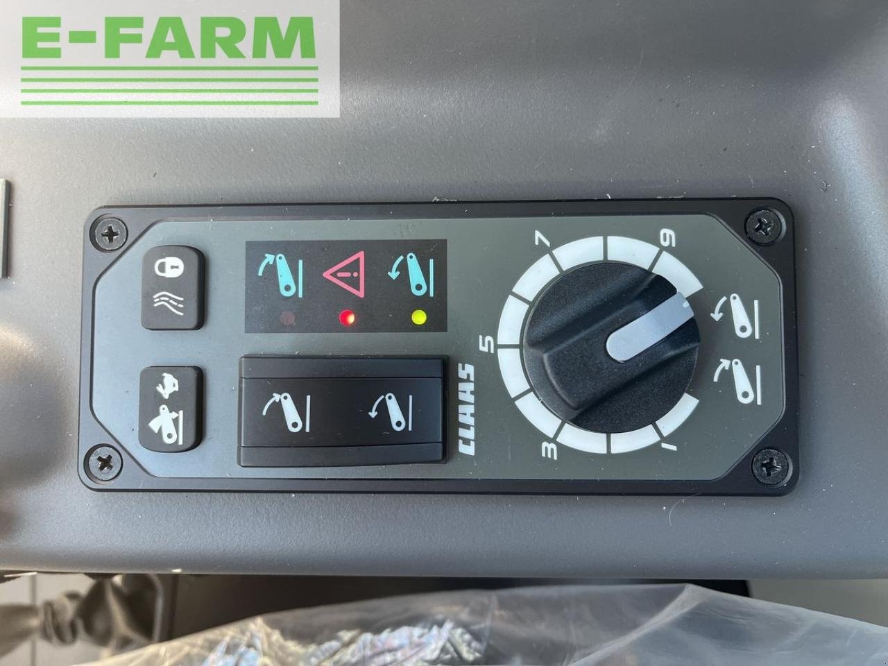 Traktor del tipo CLAAS axos 240, Gebrauchtmaschine en ELIXHAUSEN (Imagen 7)