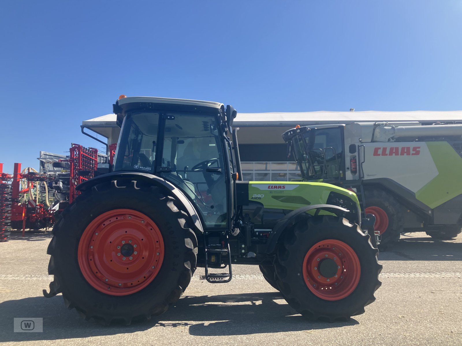 Traktor of the type CLAAS Axos 240, Neumaschine in Zell an der Pram (Picture 7)