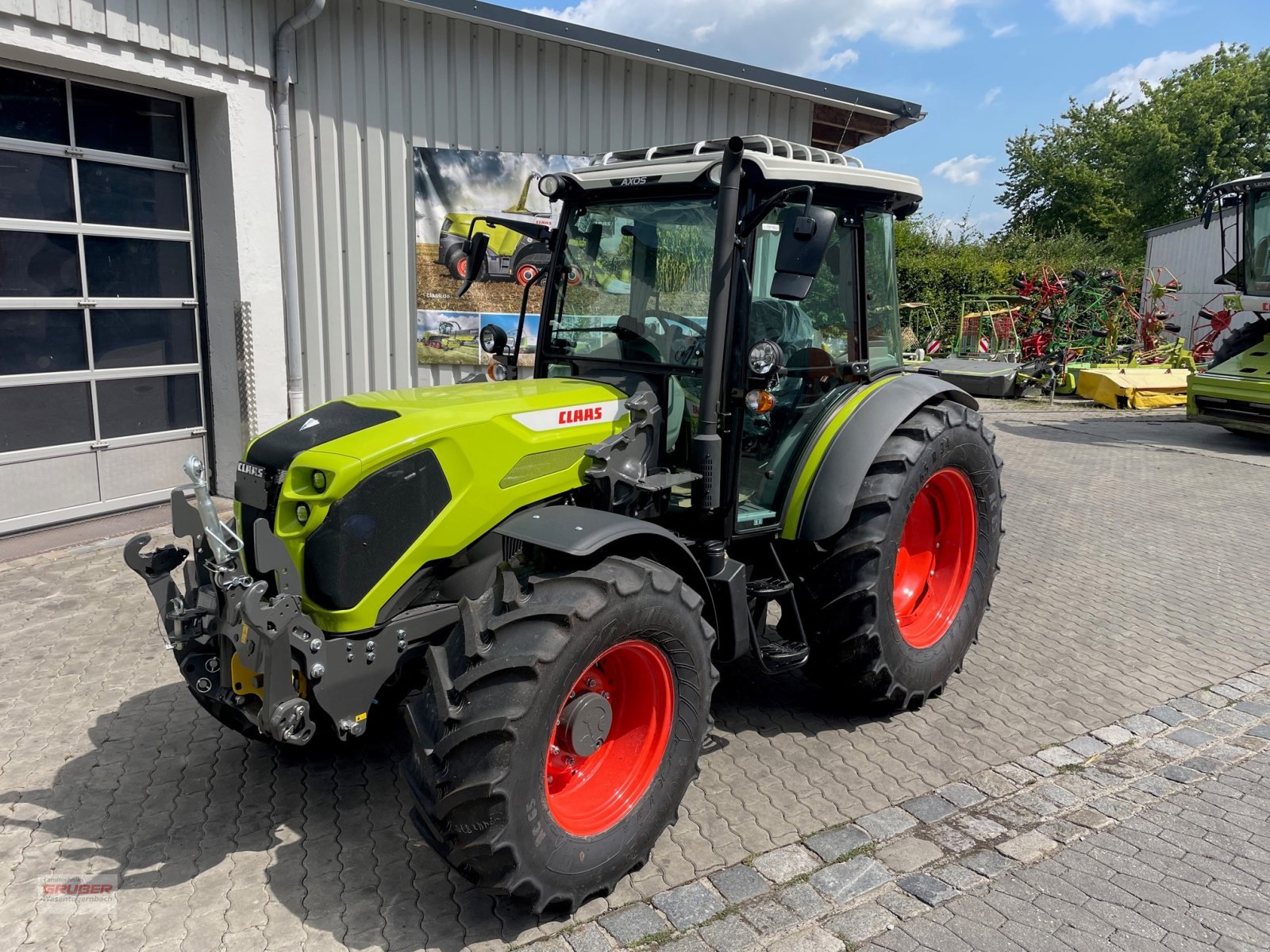 Traktor van het type CLAAS AXOS 240, Gebrauchtmaschine in Dorfen (Foto 4)