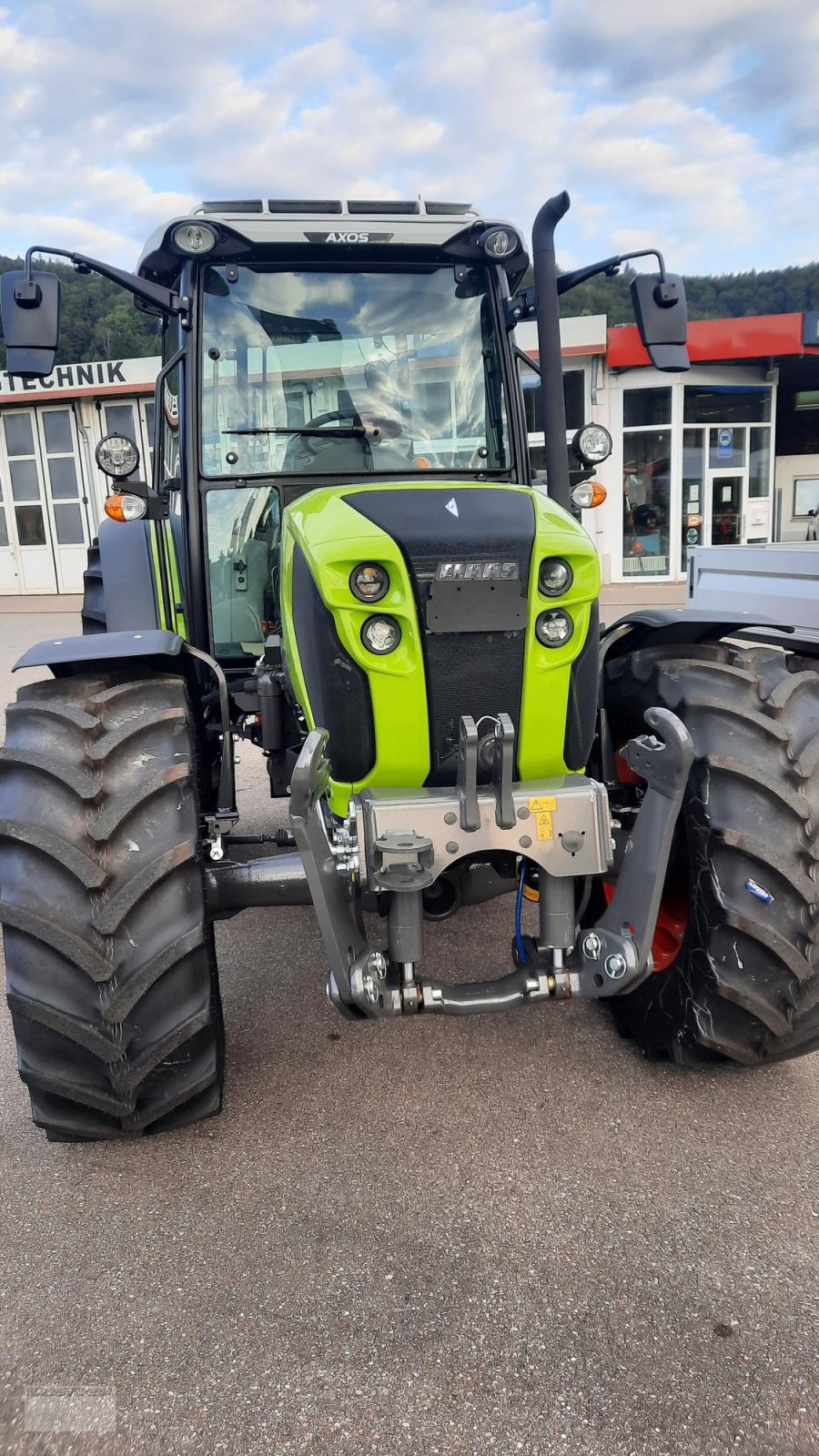 Traktor του τύπου CLAAS Axos 240, Neumaschine σε Schopfheim (Φωτογραφία 2)