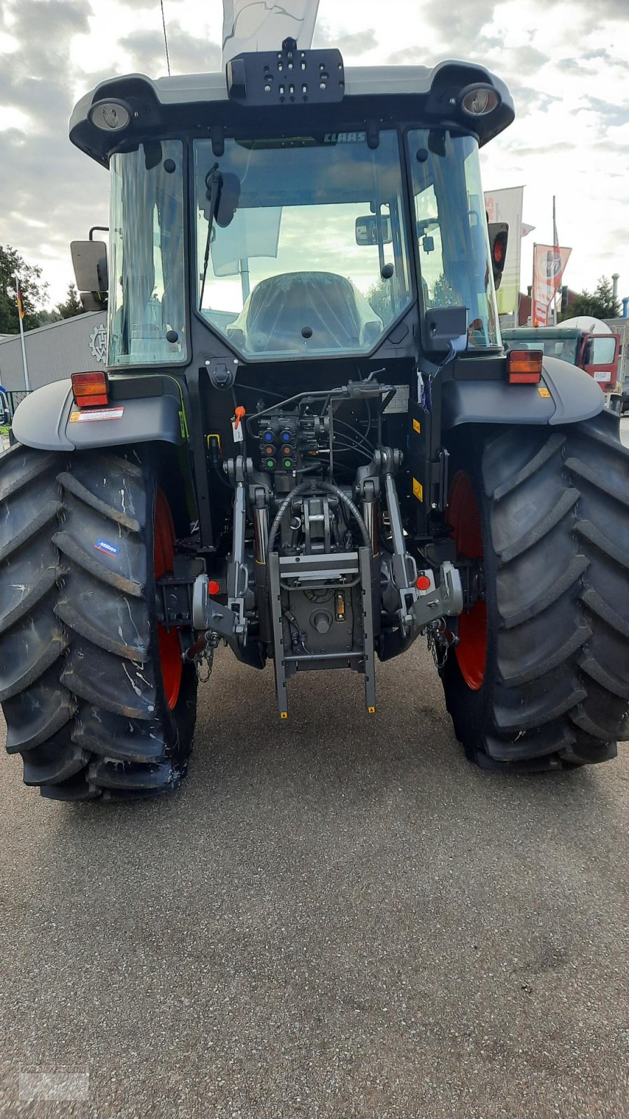 Traktor του τύπου CLAAS Axos 240, Neumaschine σε Schopfheim (Φωτογραφία 4)