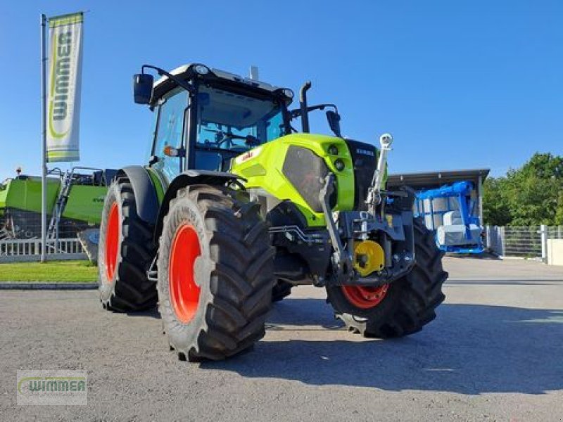 Traktor van het type CLAAS Axos 240, Neumaschine in Kematen (Foto 1)