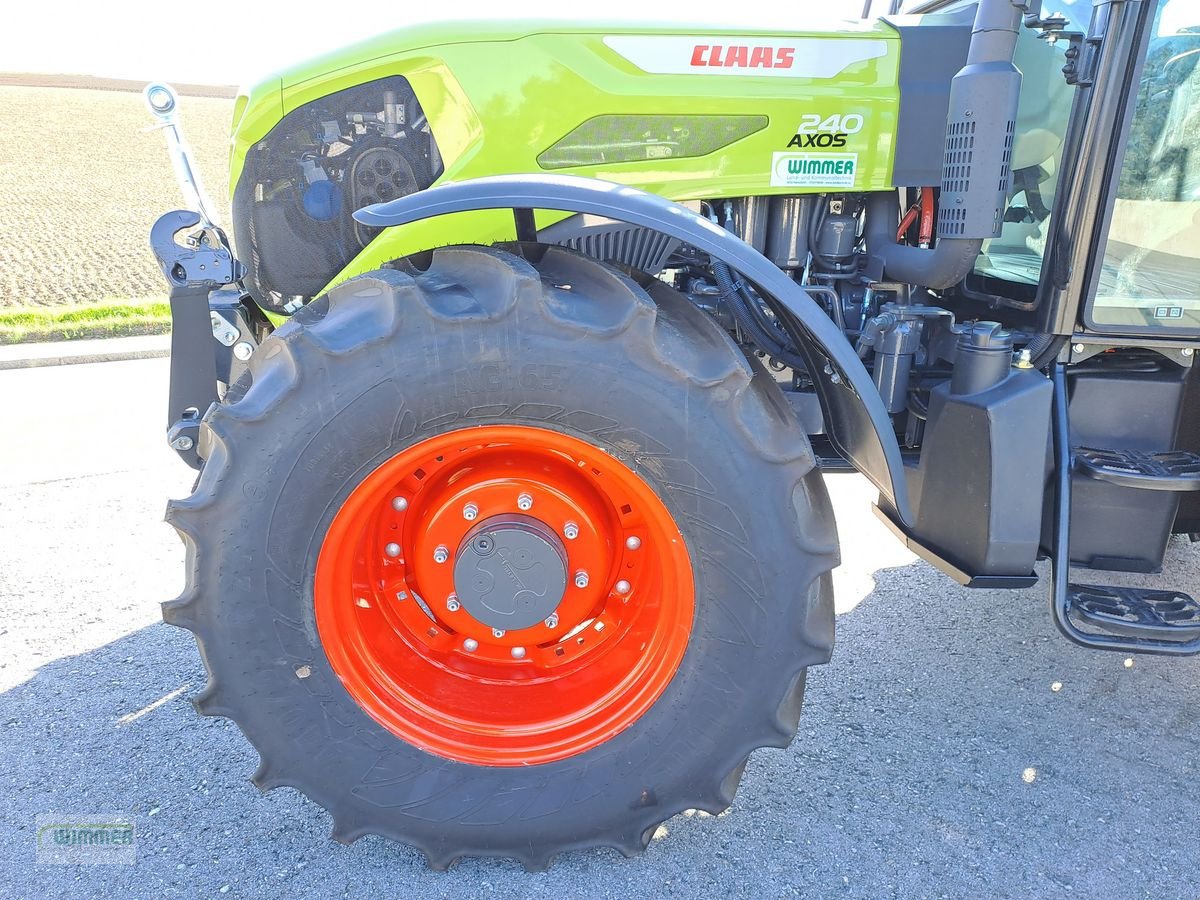 Traktor of the type CLAAS Axos 240, Neumaschine in Kematen (Picture 7)