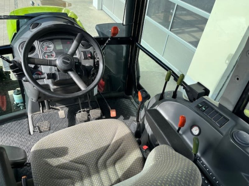 Traktor del tipo CLAAS AXOS 310 C, Gebrauchtmaschine en Schonstett (Imagen 5)