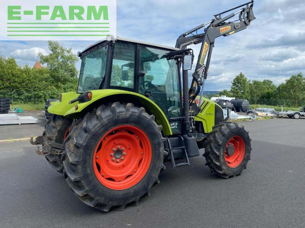 Traktor des Typs CLAAS axos 310 ( destockage ), Gebrauchtmaschine in Ytrac (Bild 2)