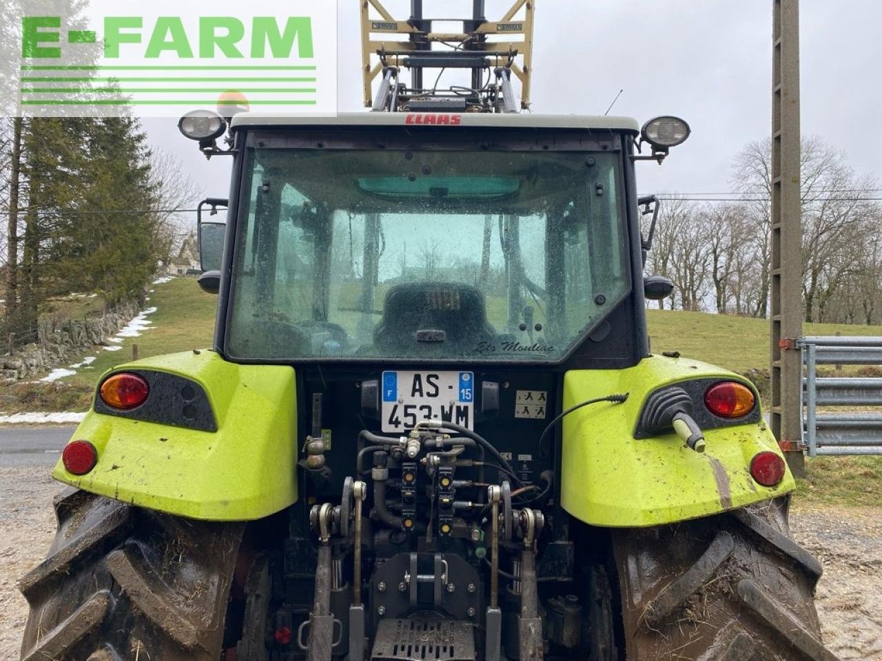 Traktor του τύπου CLAAS axos 310 ( destockage ), Gebrauchtmaschine σε Ytrac (Φωτογραφία 11)