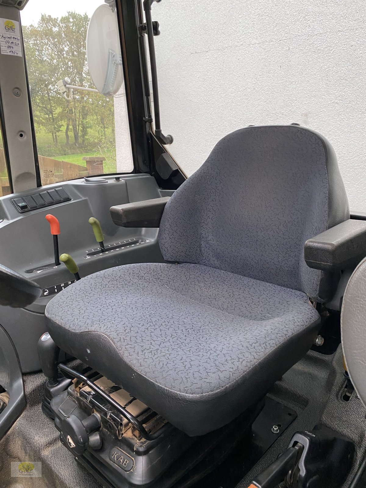 Traktor del tipo CLAAS Axos 310, Gebrauchtmaschine In Brombachtal (Immagine 4)