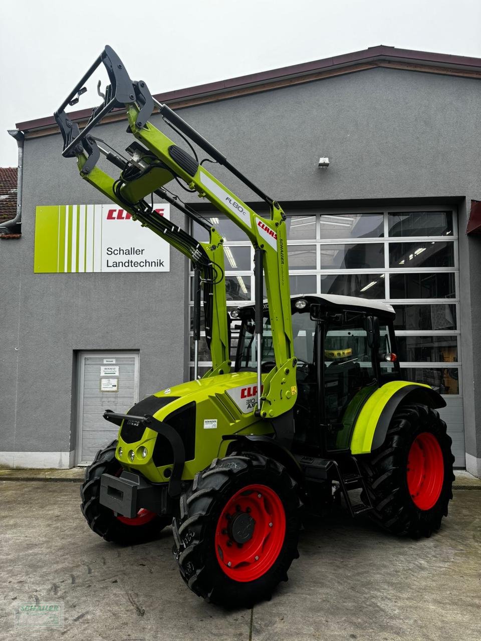 Traktor a típus CLAAS Axos 310CX mit Frontlader FL80c, in Kürze verfügbar, Gebrauchtmaschine ekkor: Geiselhöring (Kép 1)