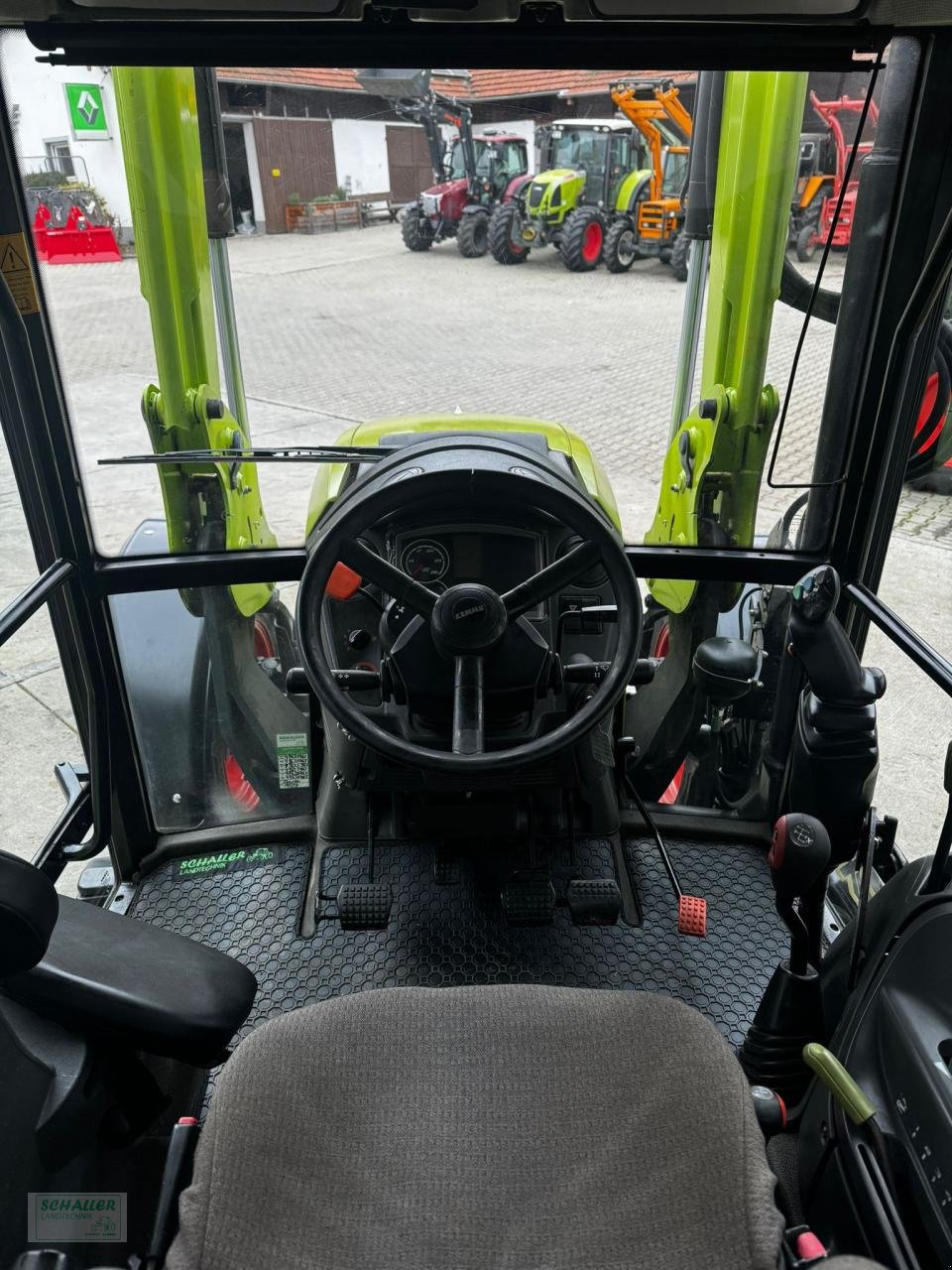 Traktor a típus CLAAS Axos 310CX mit Frontlader FL80c, in Kürze verfügbar, Gebrauchtmaschine ekkor: Geiselhöring (Kép 12)