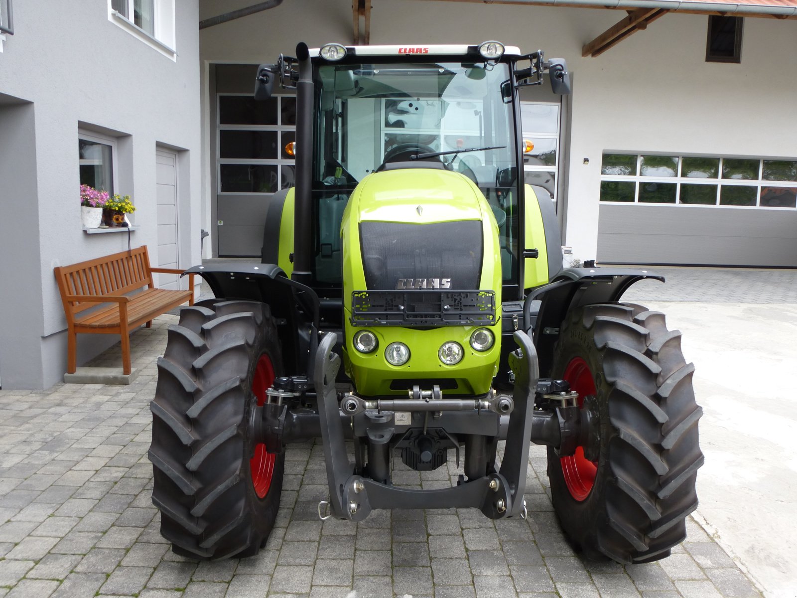 Traktor типа CLAAS Axos 320 C, Gebrauchtmaschine в Petersdorf (Фотография 4)