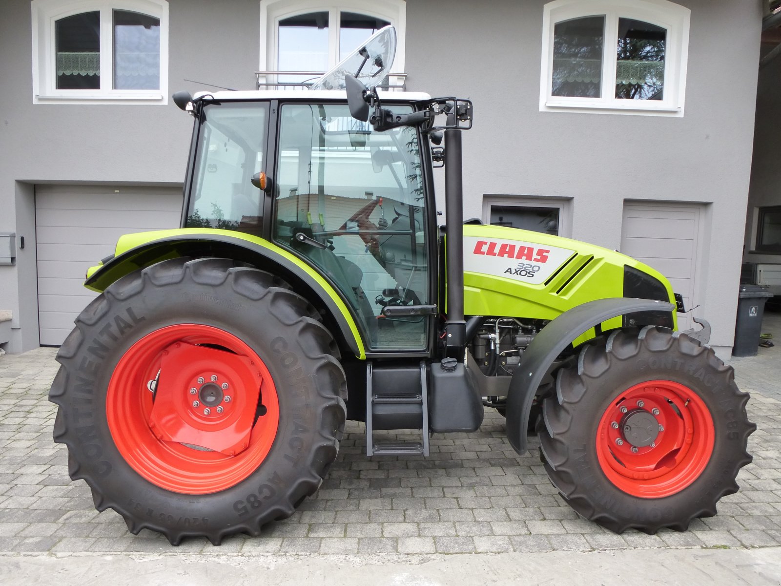 Traktor типа CLAAS Axos 320 C, Gebrauchtmaschine в Petersdorf (Фотография 8)