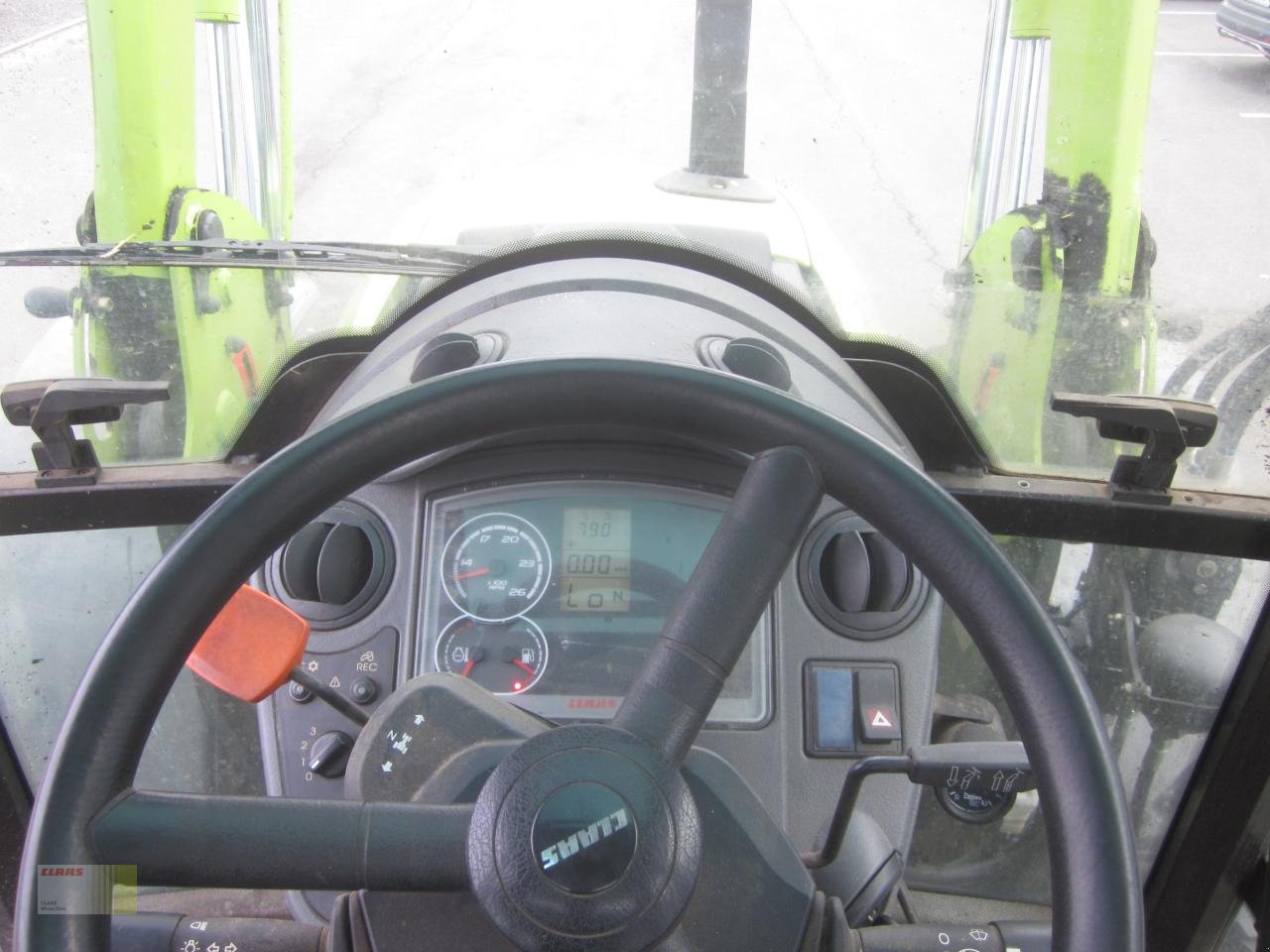 Traktor типа CLAAS AXOS 340 CX, Frontlader FL 100, Klima, Druckluft, Niedrigdach, Gebrauchtmaschine в Molbergen (Фотография 14)