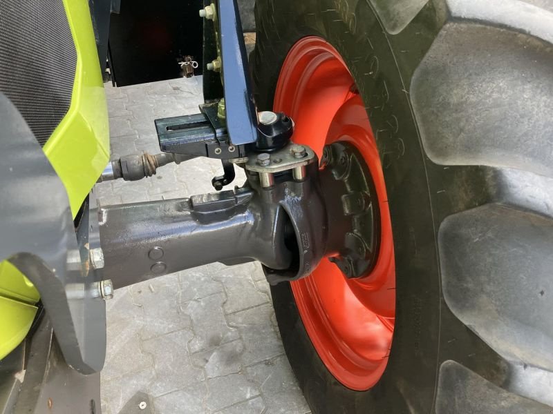 Traktor des Typs CLAAS AXOS 340 CX mit Stoll FZ 10, Gebrauchtmaschine in Schwend (Bild 15)