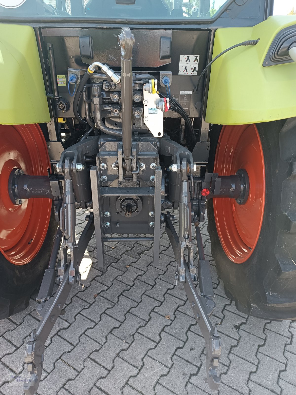 Traktor typu CLAAS Axos 340 CX, Gebrauchtmaschine w Moosthenning (Zdjęcie 8)