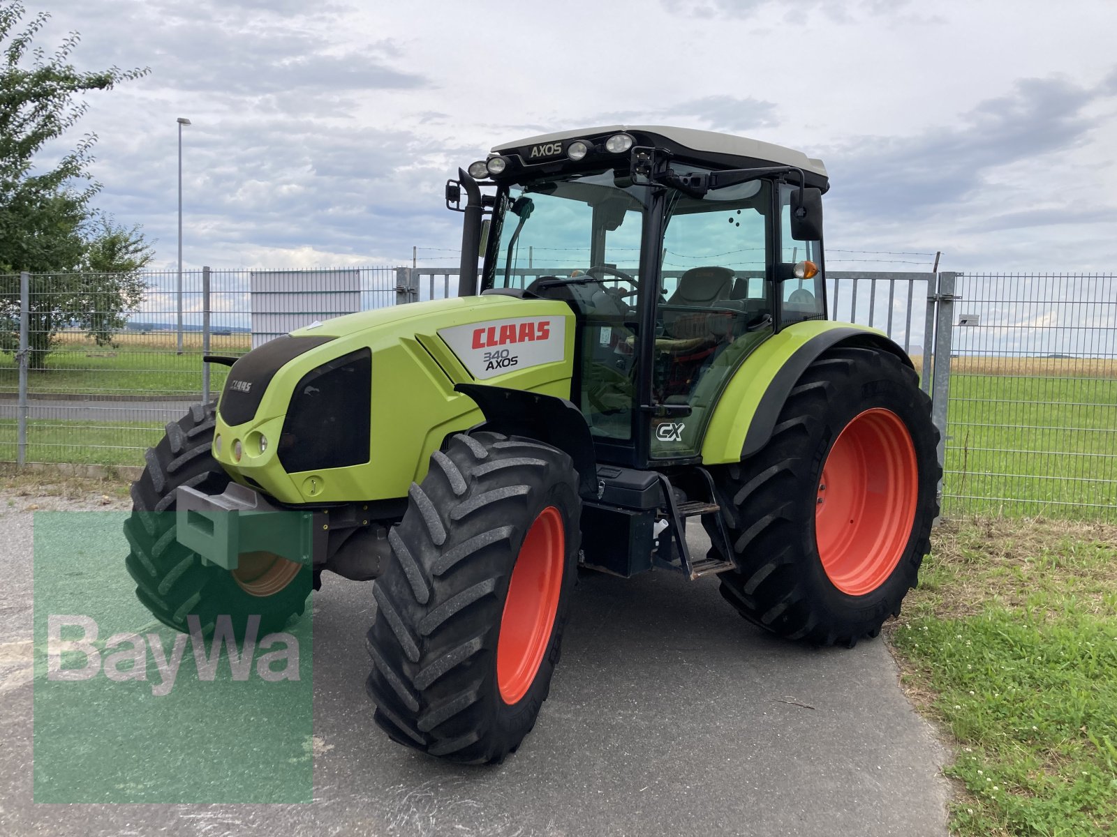 Traktor типа CLAAS Axos 340 CX, Gebrauchtmaschine в Giebelstadt (Фотография 1)