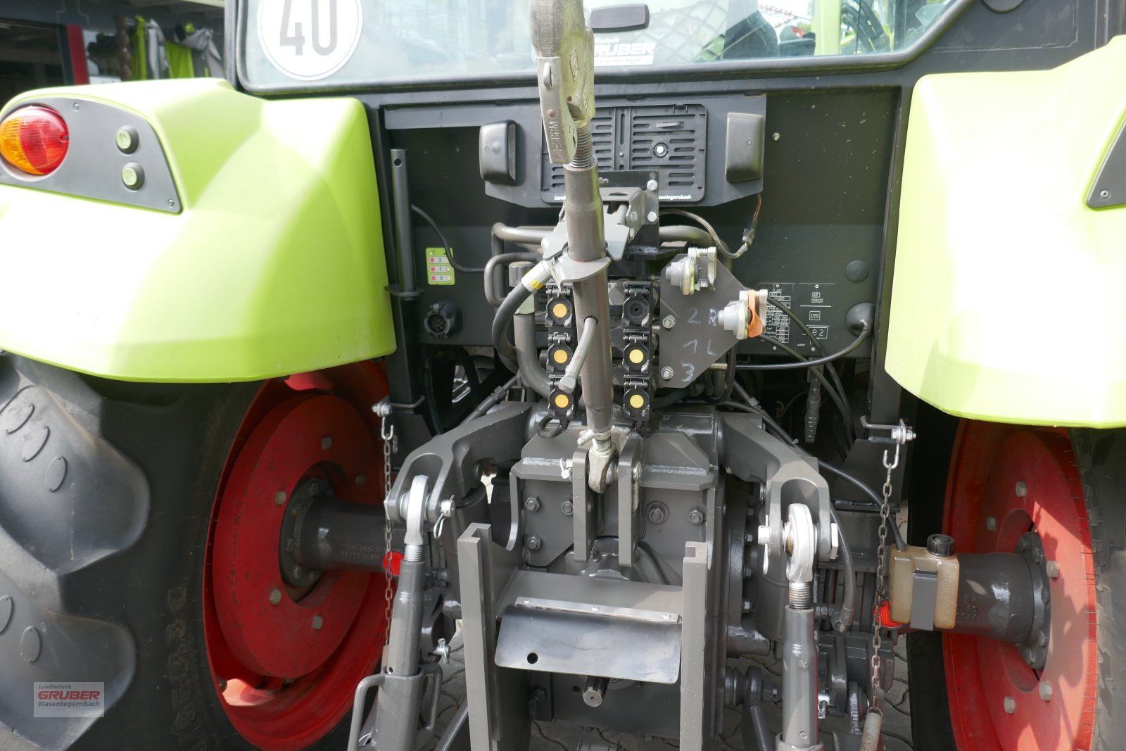 Traktor typu CLAAS Axos 340 CX, Gebrauchtmaschine w Dorfen (Zdjęcie 7)