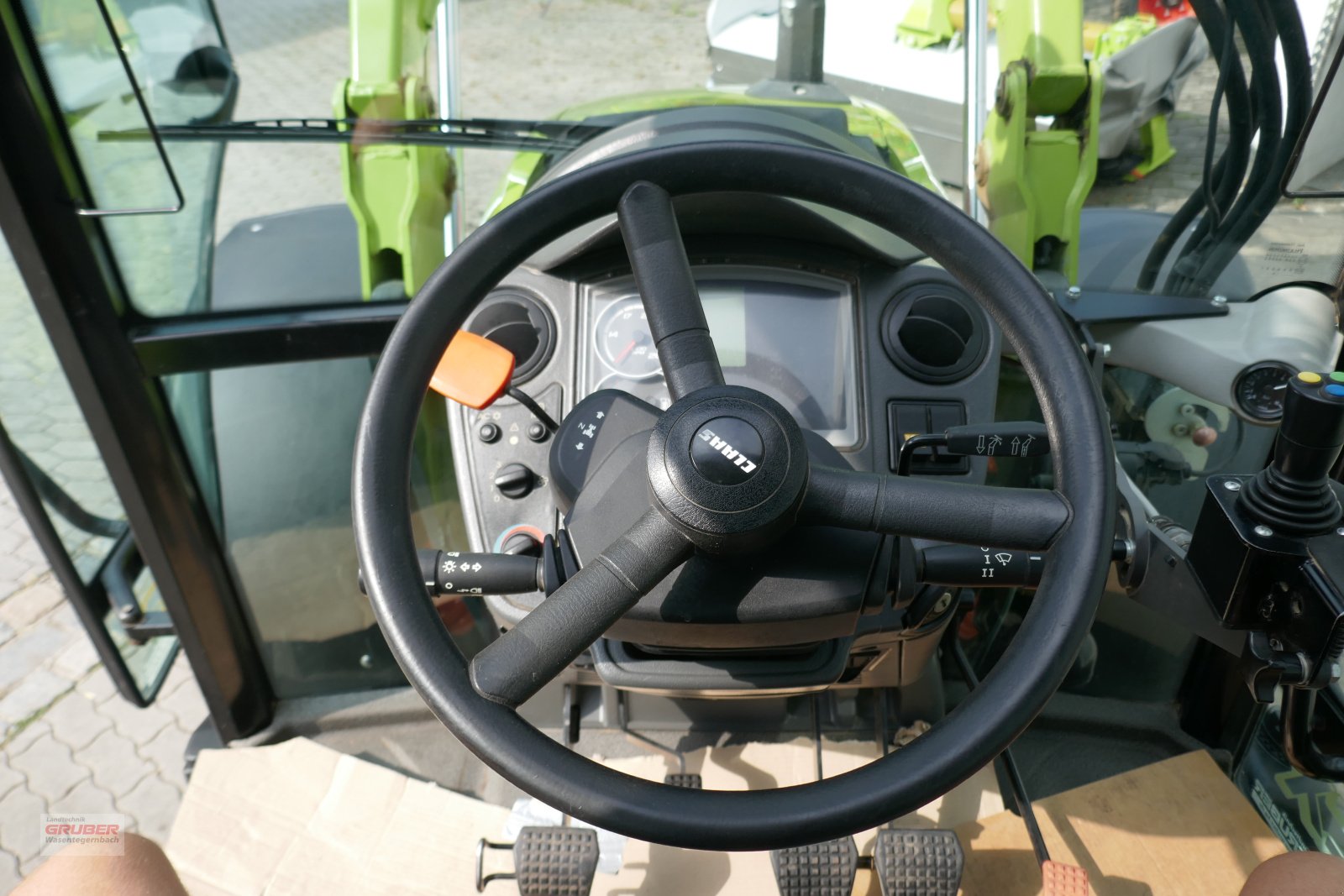 Traktor du type CLAAS Axos 340 CX, Gebrauchtmaschine en Dorfen (Photo 14)