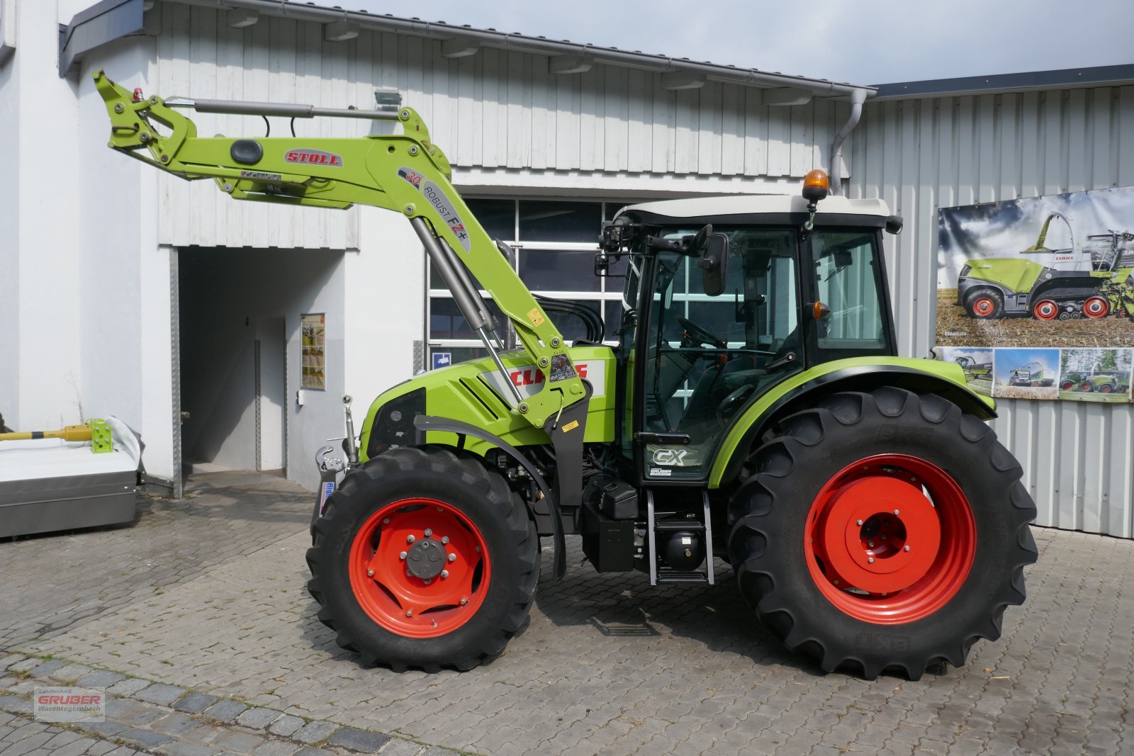 Traktor Türe ait CLAAS Axos 340 CX, Gebrauchtmaschine içinde Dorfen (resim 9)