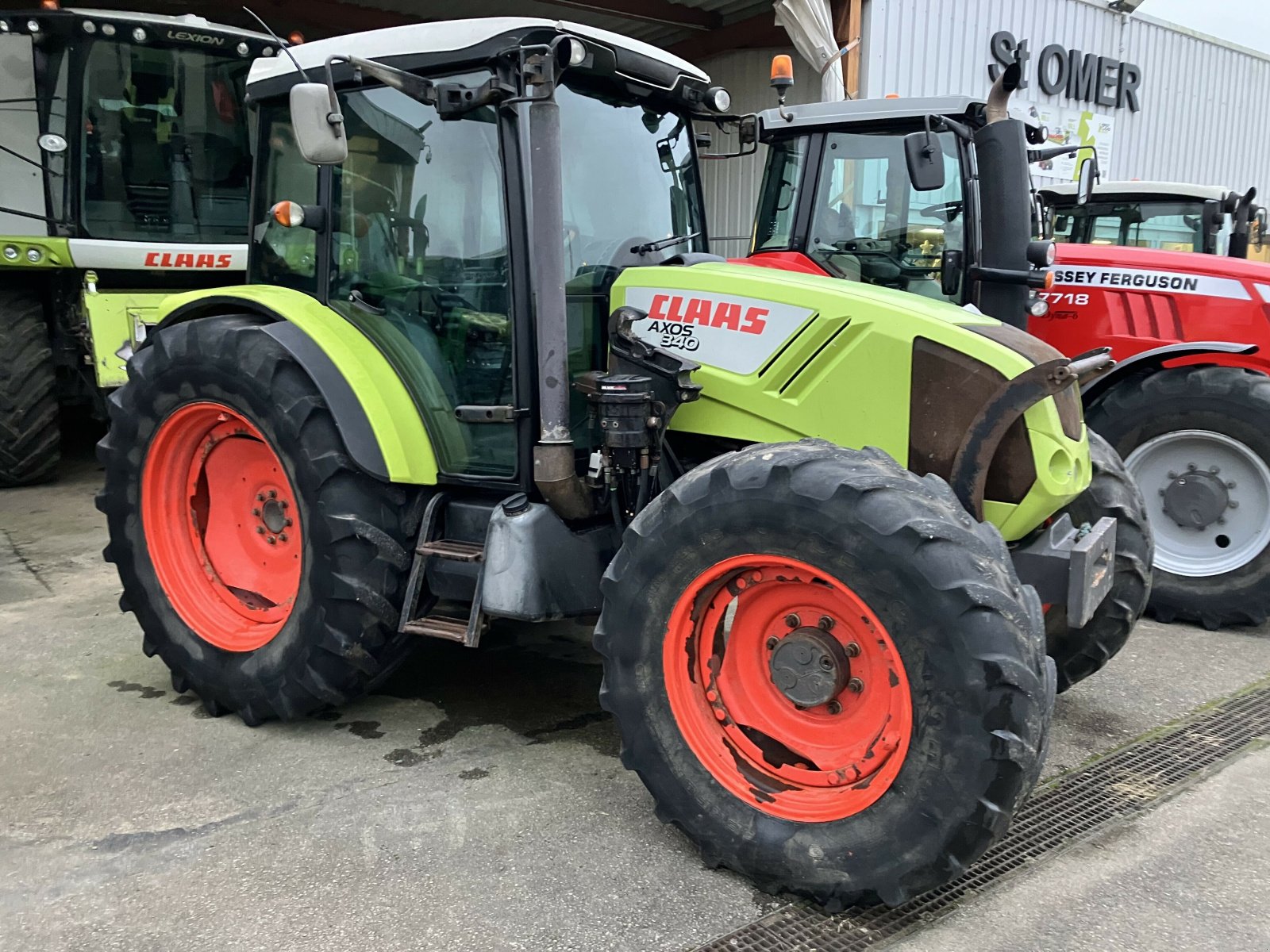 Traktor des Typs CLAAS AXOS 340 CX, Gebrauchtmaschine in BLENDECQUES (Bild 1)