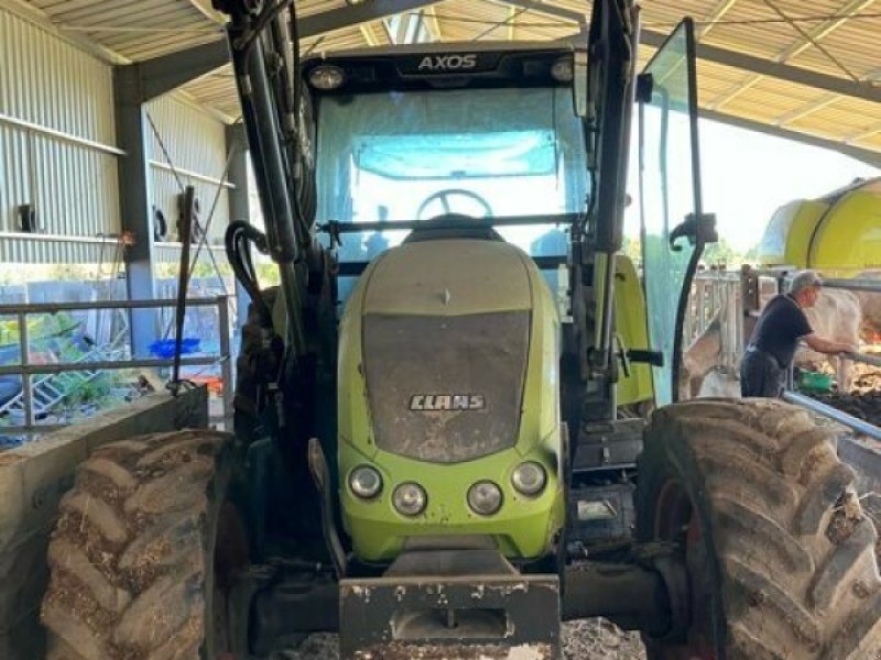 Traktor del tipo CLAAS AXOS 340, Gebrauchtmaschine In Feurs (Immagine 1)