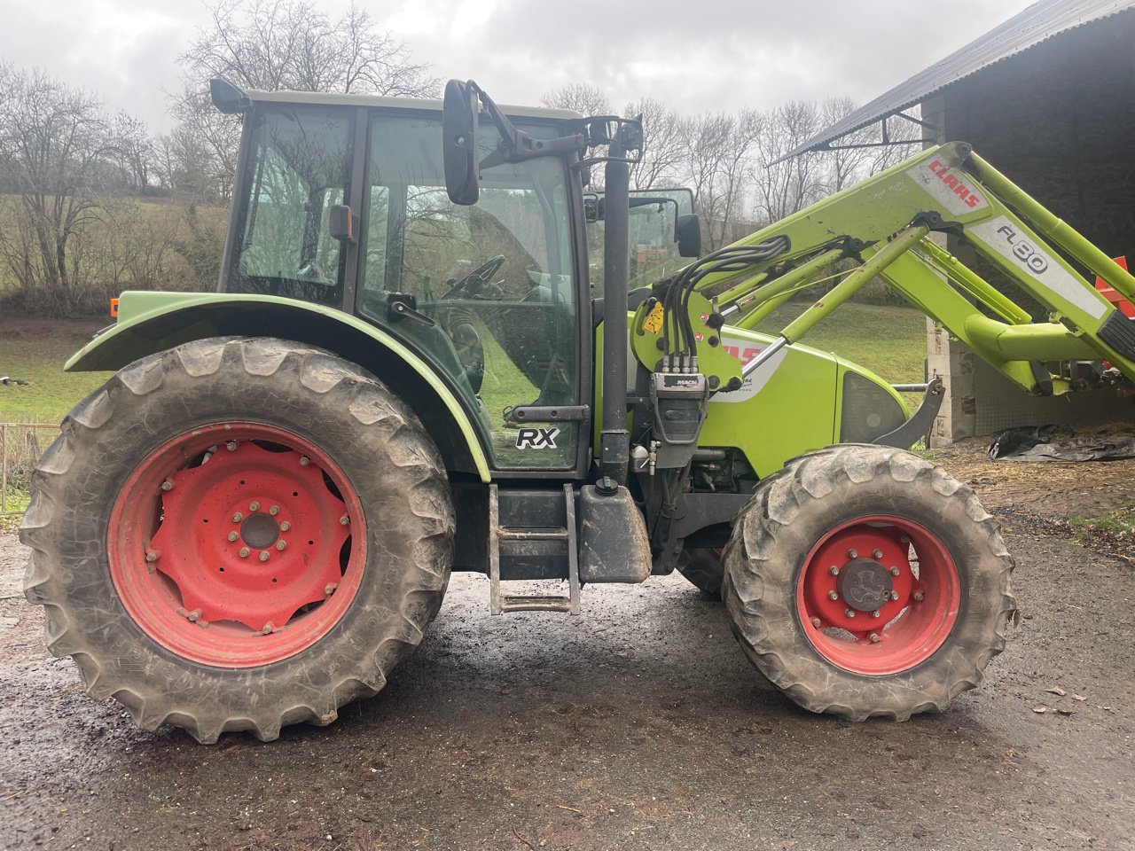 Traktor del tipo CLAAS CELTIS 426 RX PLUS, Gebrauchtmaschine en MORLHON LE HAUT (Imagen 2)