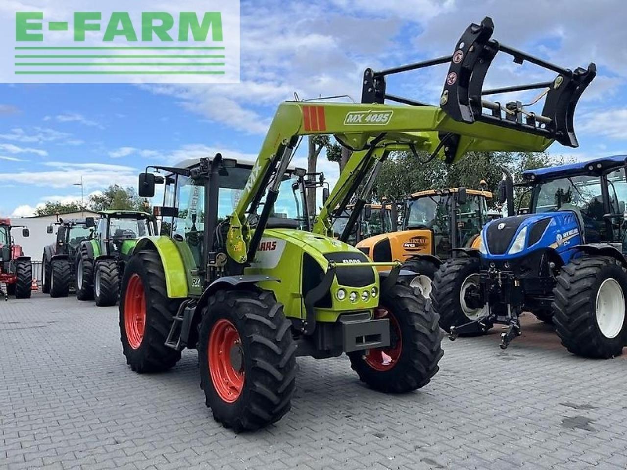 Traktor du type CLAAS celtis 446 plus rx + mailleux mx40-85, Gebrauchtmaschine en DAMAS?AWEK (Photo 3)