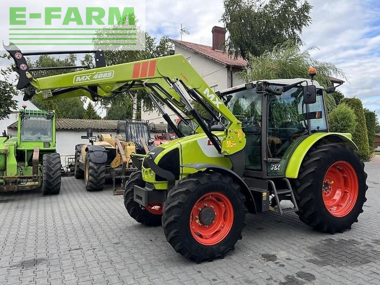 Traktor des Typs CLAAS celtis 446 plus rx + mailleux mx40-85, Gebrauchtmaschine in DAMAS?AWEK (Bild 10)