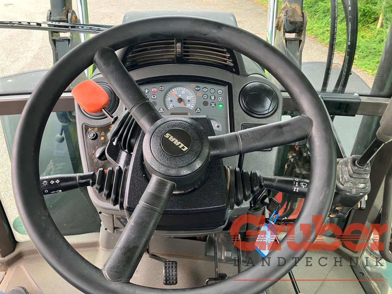 Traktor des Typs CLAAS Celtis 456 RX, Gebrauchtmaschine in Ampfing (Bild 10)